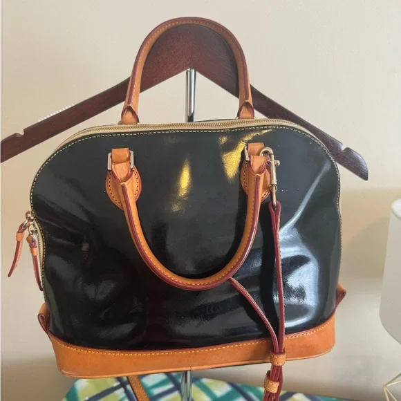 Dooney & Bourke Black and Tan Women's Bag - Picture 4 of 6